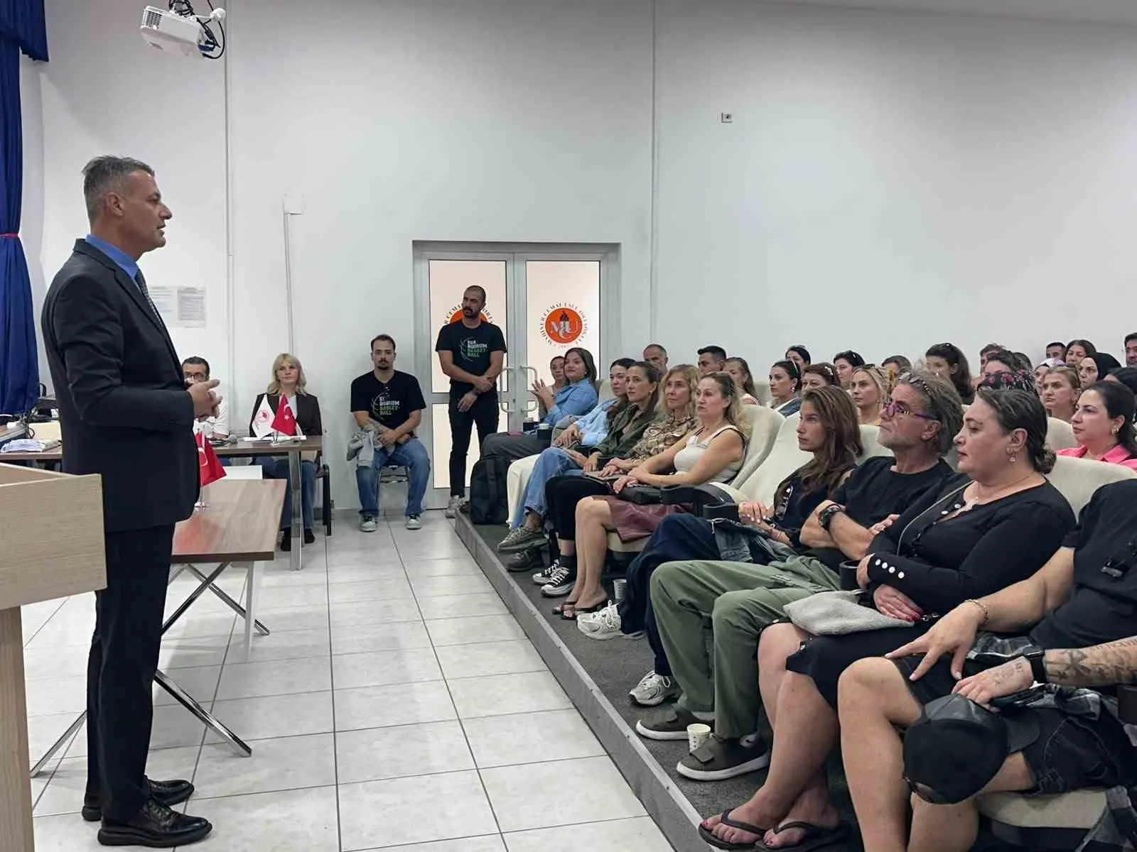 Başarıya giden yol evden geçiyor: Bodrum’da eğitimde ortak akıl buluşması
