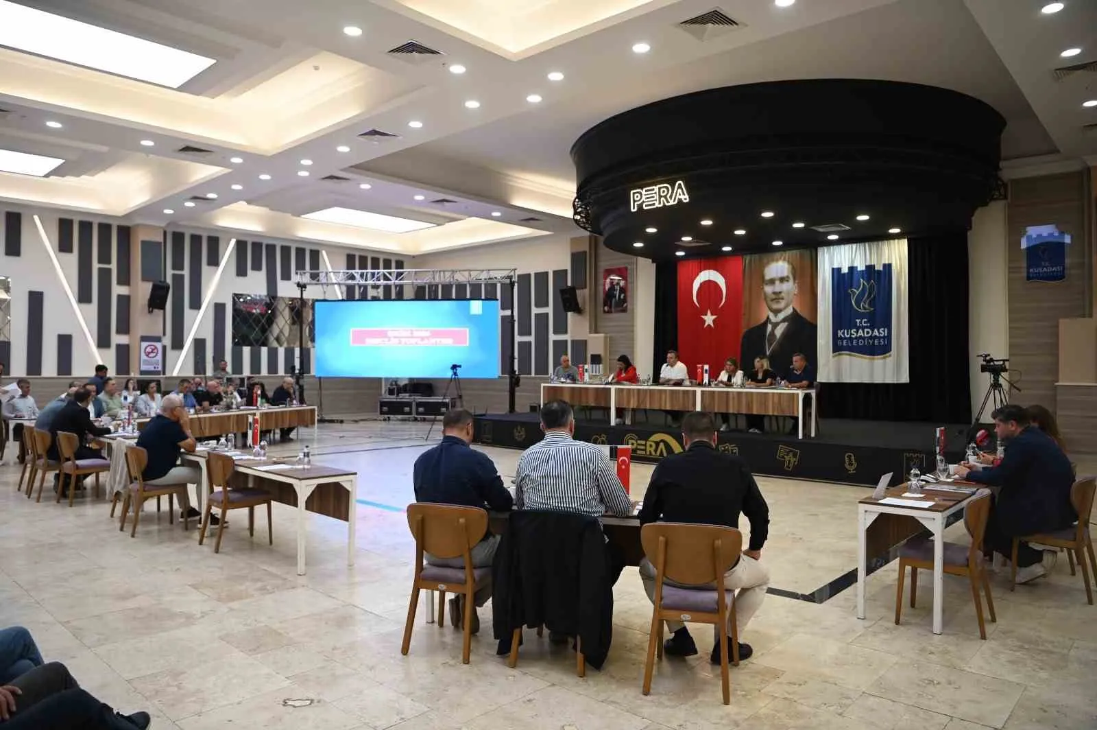 Kuşadası'nda mülkiyet krizi: Belediye yönetimi yargı yolunu işaret etti