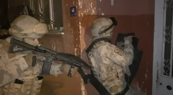 Ege'de zehir tacirlerine dev şafak baskını: 111 gözaltı
