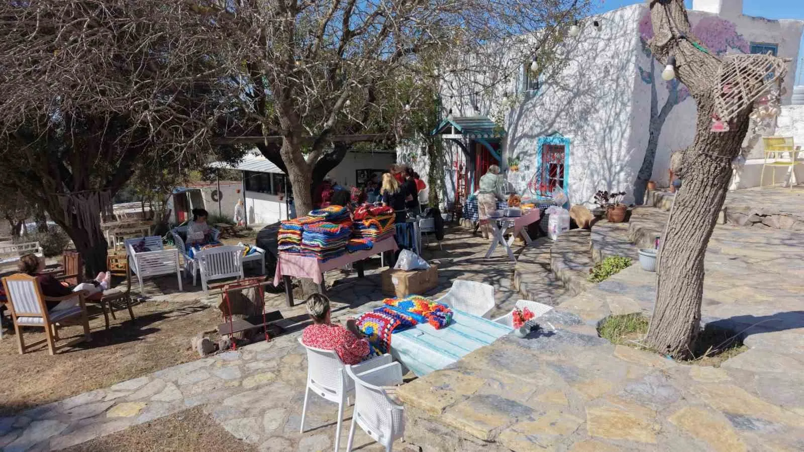 Bodrum’un sokaklarına örgüden sanat dokunuşu: 1400 motifle gelen değişim