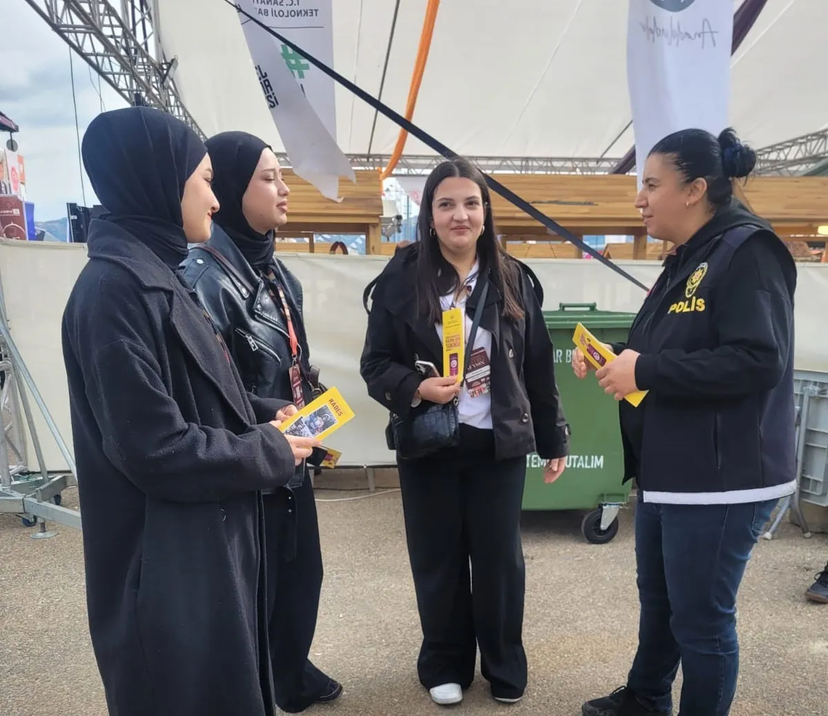 Lezzet festivalinde güvenlik seferberliği: Binlerce kişiye kritik uyarılar yapıldı
