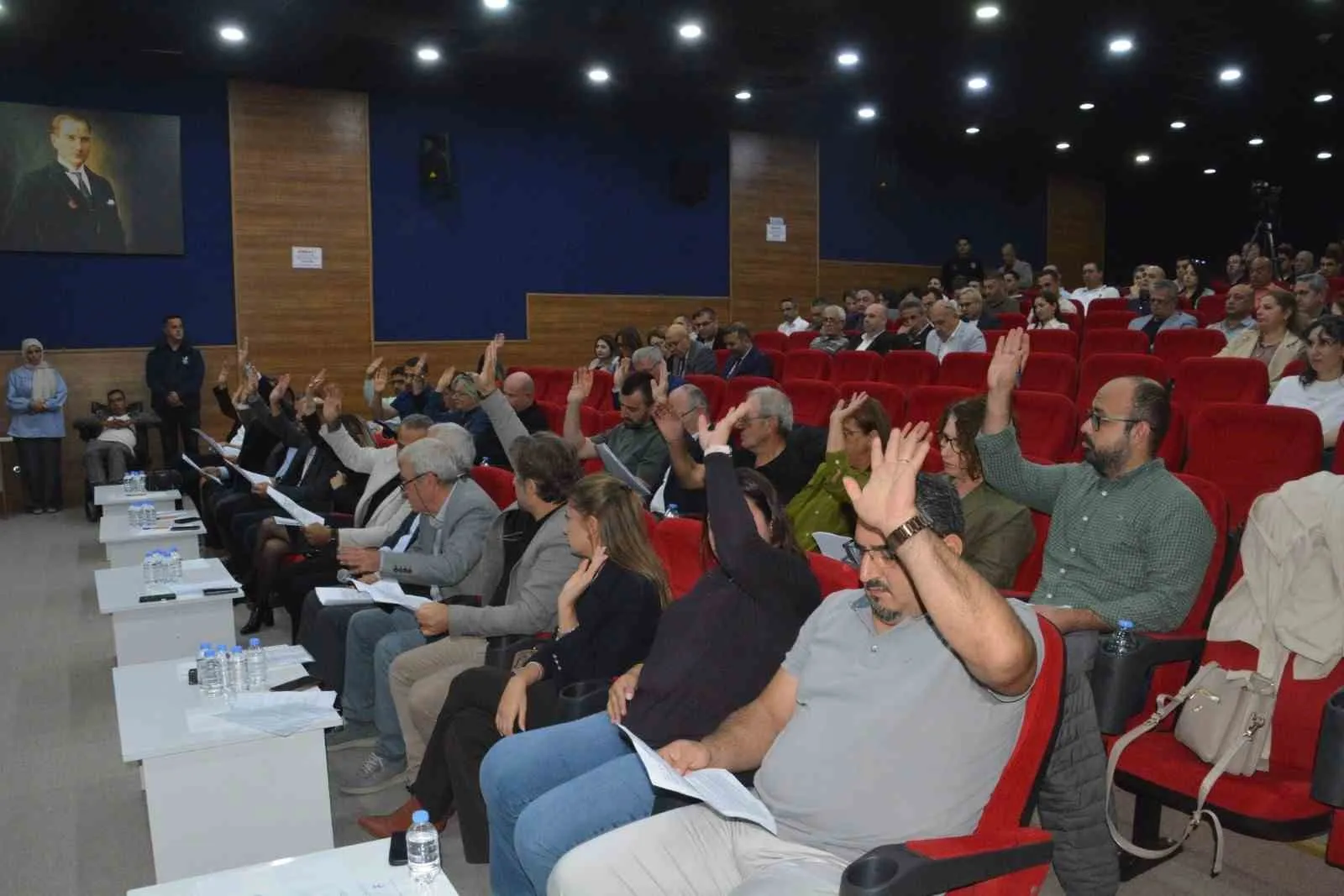 Aliağa’da yeni dönem: Belediye teşkilatında kapsamlı revizyon