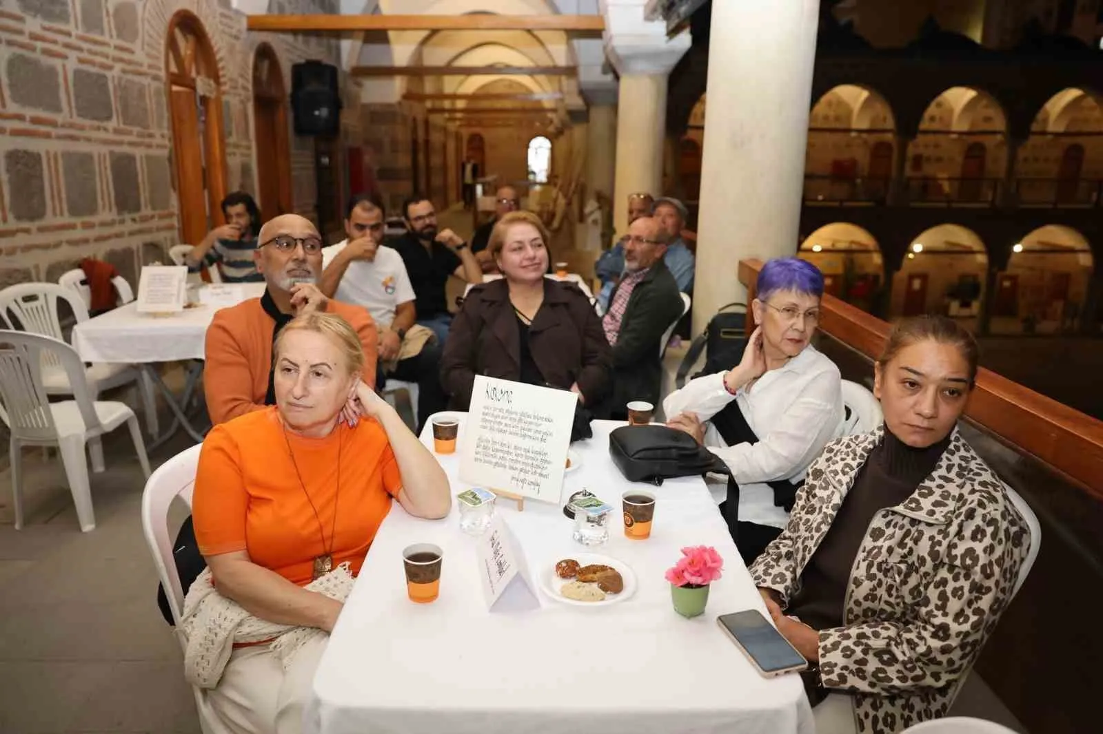 Manisa'nın kültür rotasında edebiyat rüzgarı: Kurşunlu Han'da gizli kalmış hikayeler gün yüzüne çıktı