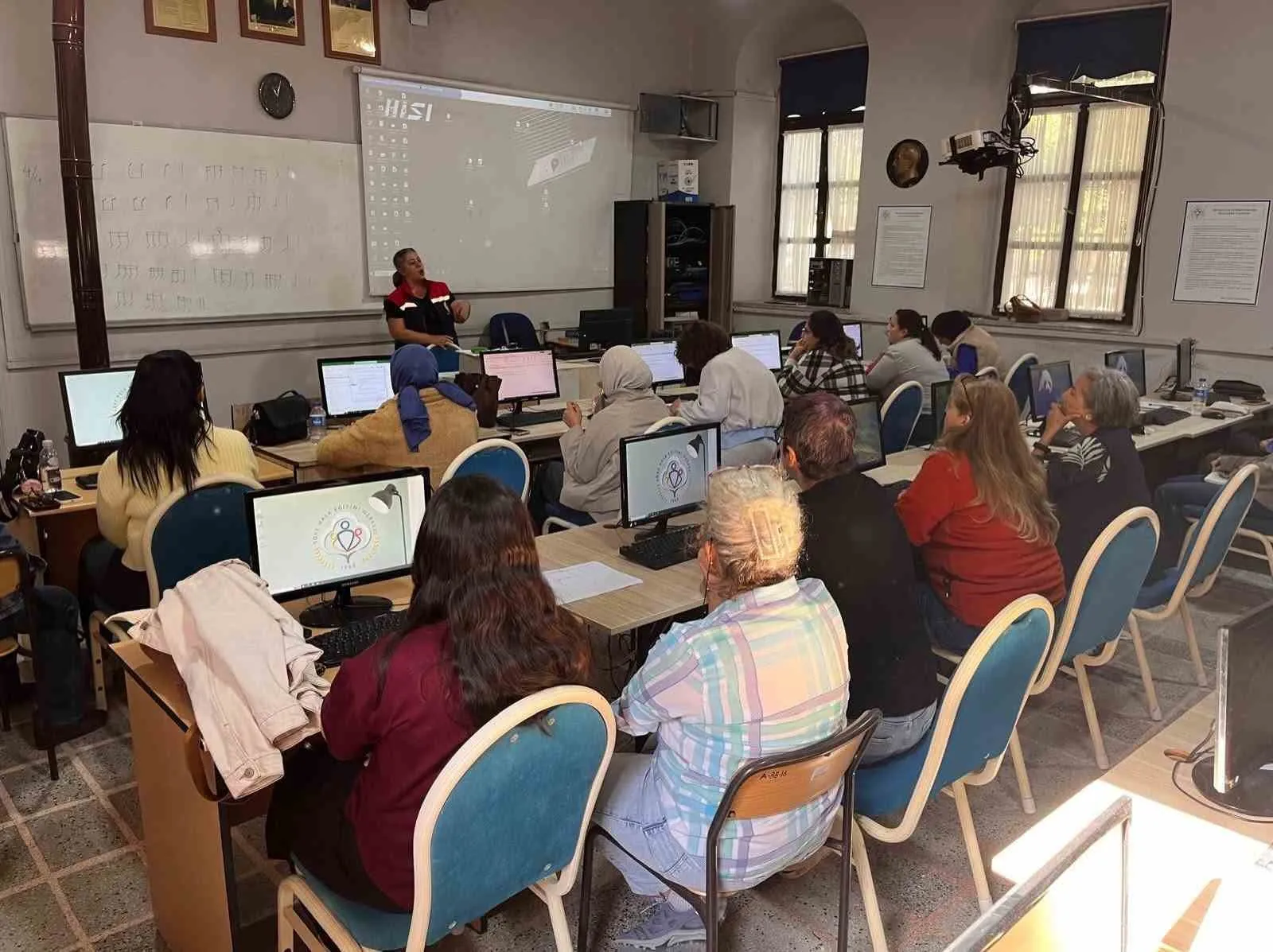 Mutfaklarda gıda güvenliği seferberliği: Sökeli kadınlar bilinçleniyor