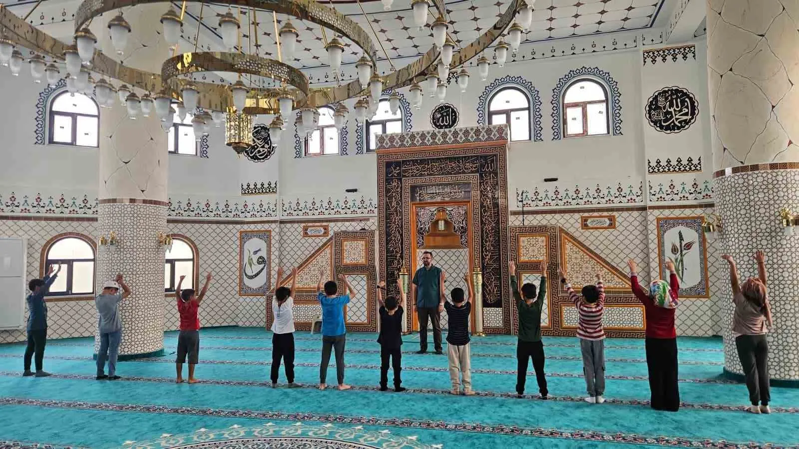 Köşk’te miniklerin cami buluşması: Hem öğreniyorlar hem eğleniyorlar