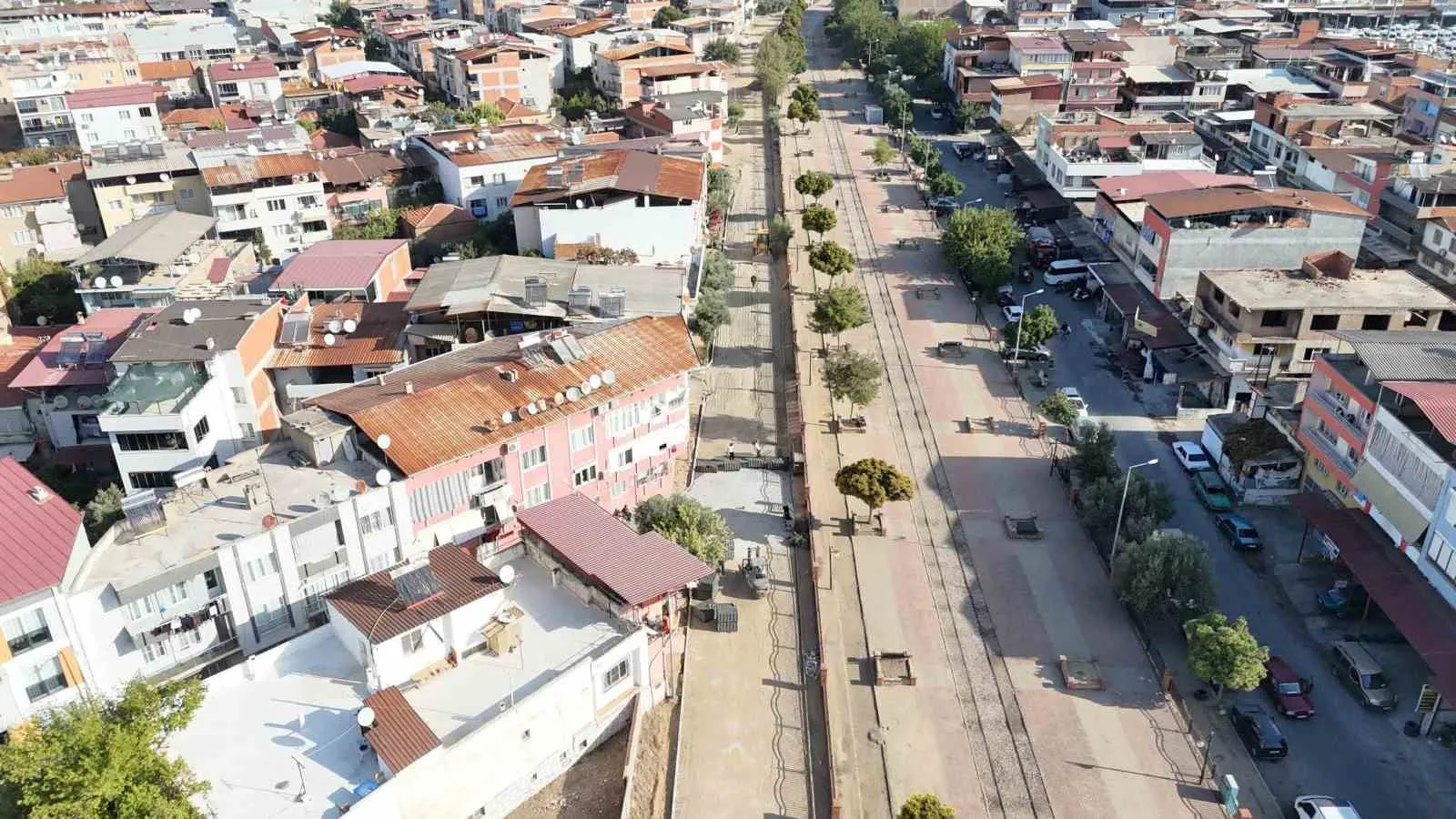 Nazilli'de yol seferberliği: Yeni Mahalle'de hummalı çalışma