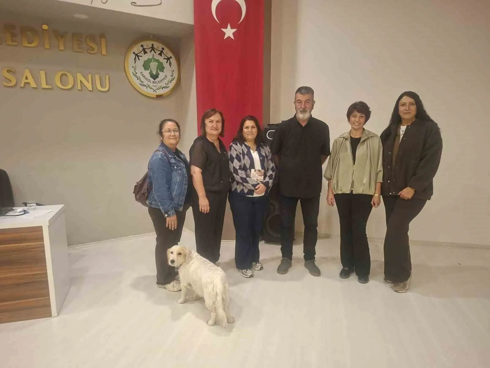 Sokak canlarinin sesi oldu: Ünlü oyuncu İğdigül'den merhamet seferberliği