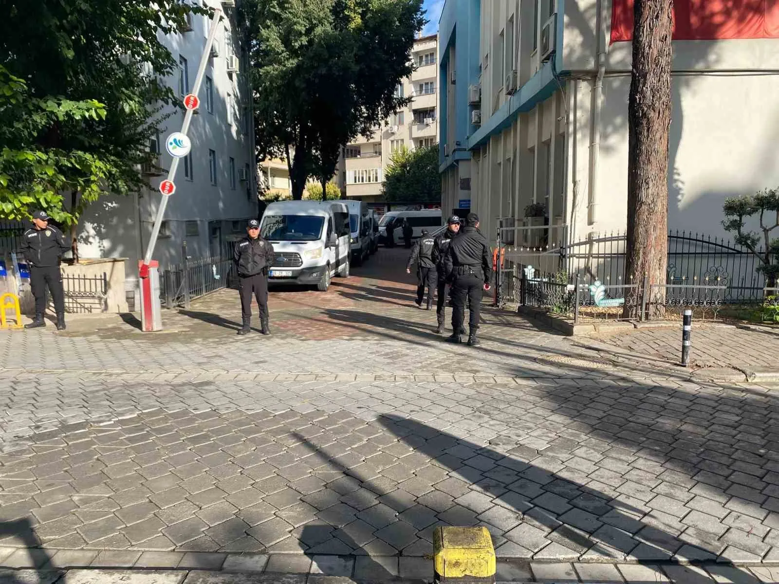 Denizli'de belediyeye şafak baskını: İmar soruşturmasında 27 gözaltı