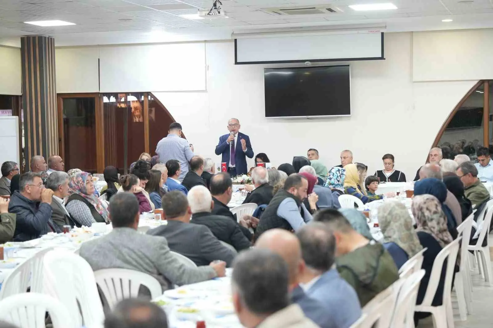 Turgutlu Belediye Başkanı Akın'dan rekor yatırım vurgusu: Siyasi engelleri aştık