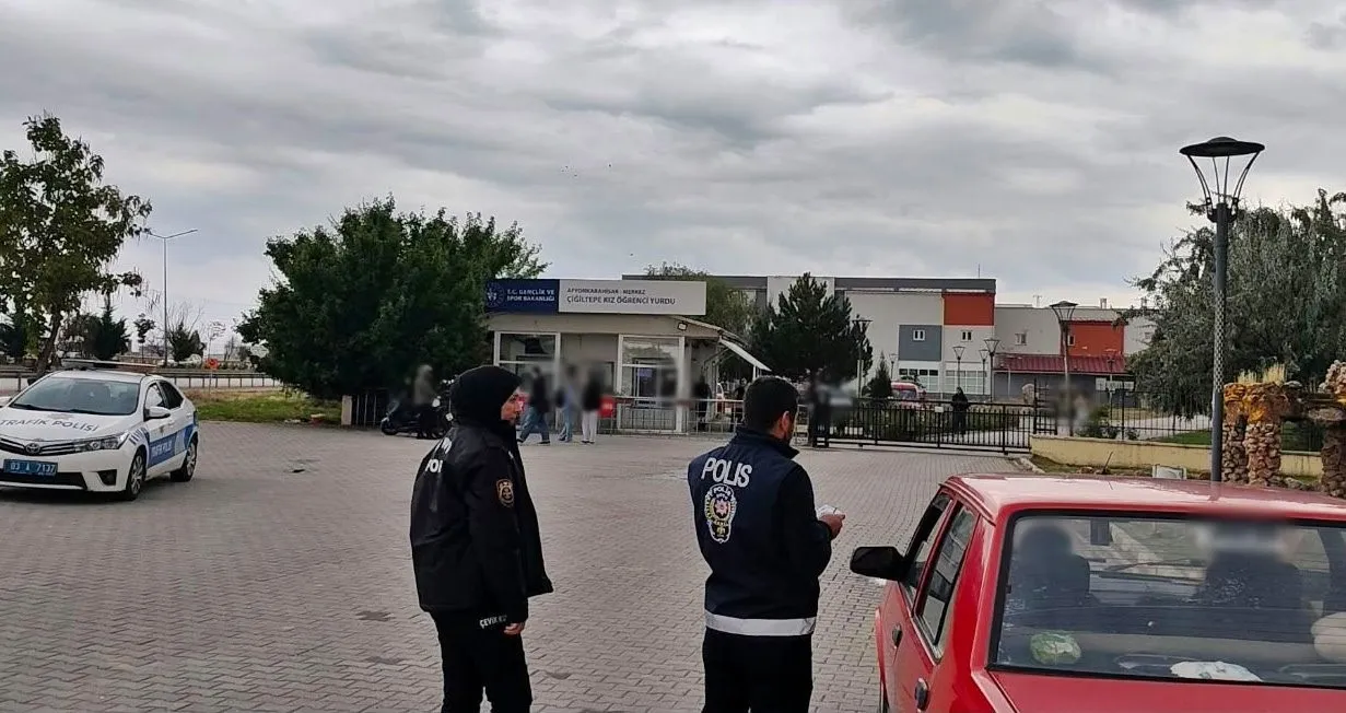 Afyonkarahisar’da öğrencilerin güvenliği için geniş kapsamlı huzur operasyonu