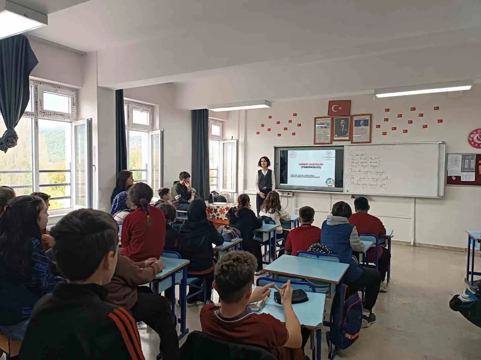 Beyağaç’ta veremle mücadele seferberliği: Gençler sağlık için bilgilendirildi