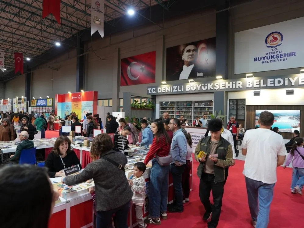 Denizli’de edebiyat rüzgarı: Kitap tutkunları fuara akın etti