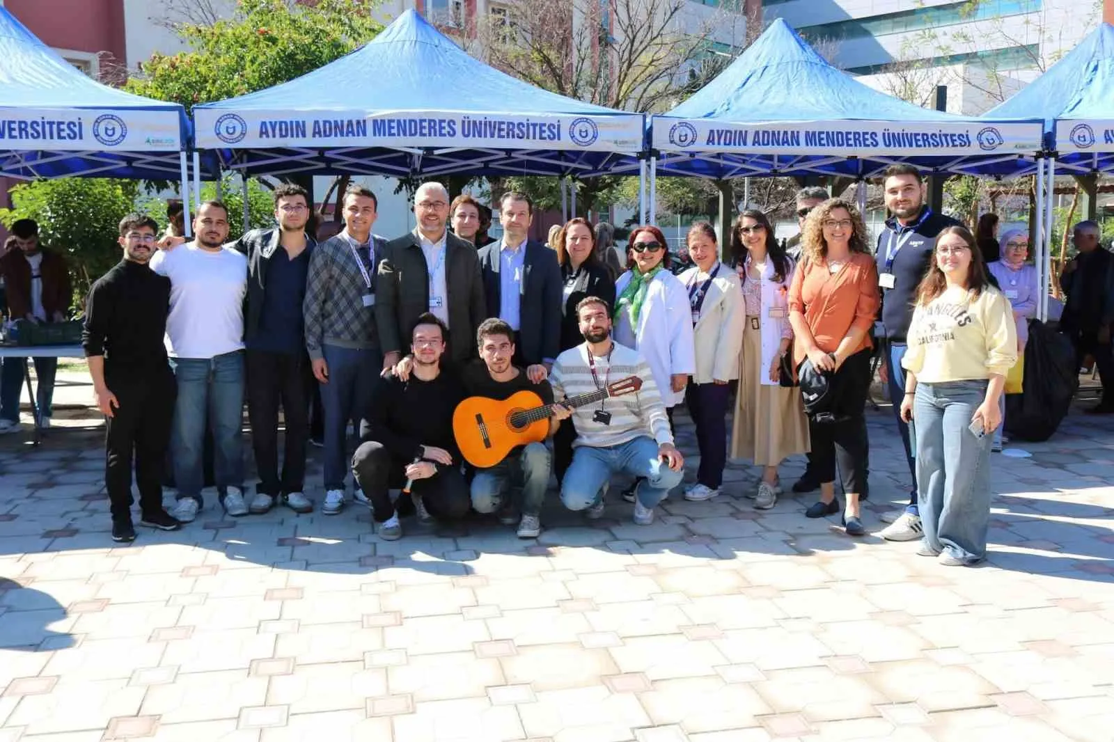 ADÜ'de minik kalpler için anlamlı buluşma: Hep Birlikte el ele verdiler