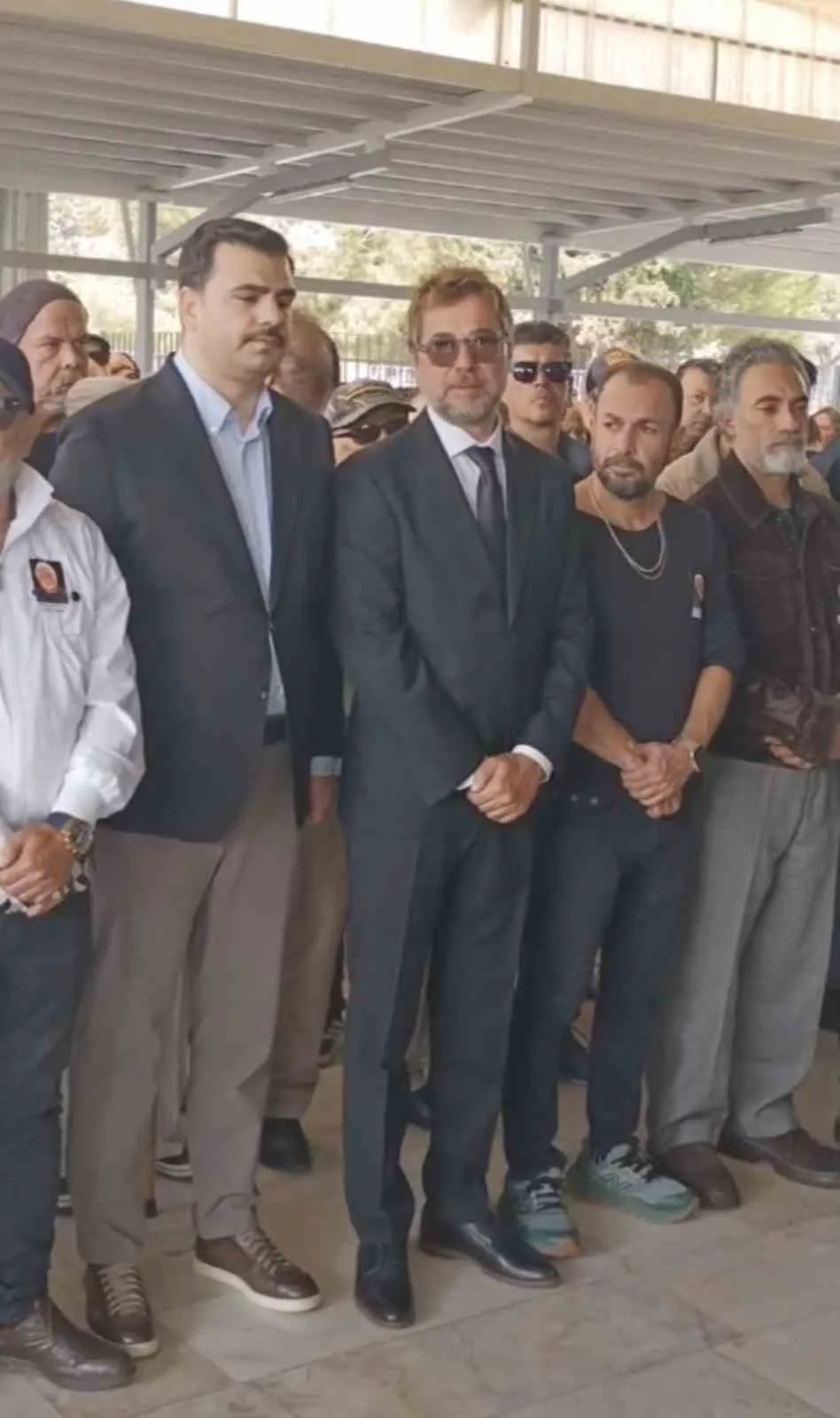 Engin Altan Düzyatan acı gününde: Babasını İzmir’de uğurladı