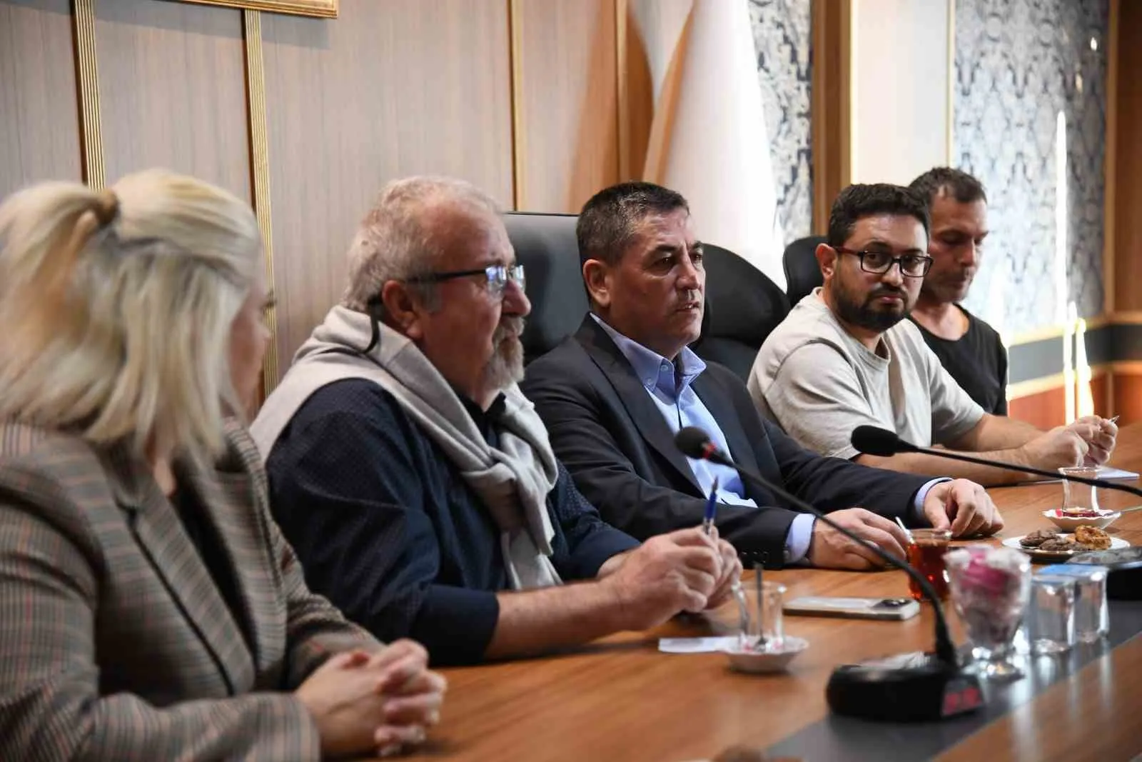 Yunusemre’de saha ekiplerine dört dörtlük çevre eğitimi