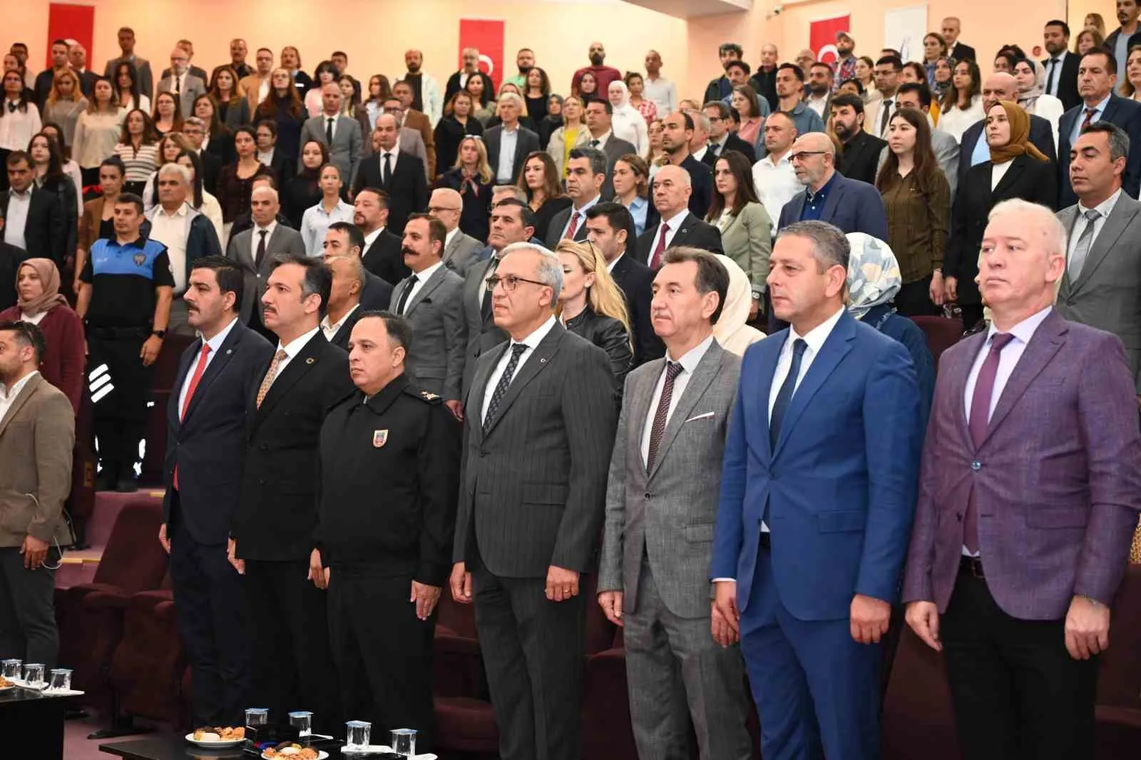 Manisa'da eğitimde güvenlik seferberliği: Okul yöneticileri risklere karşı bilgilendirildi