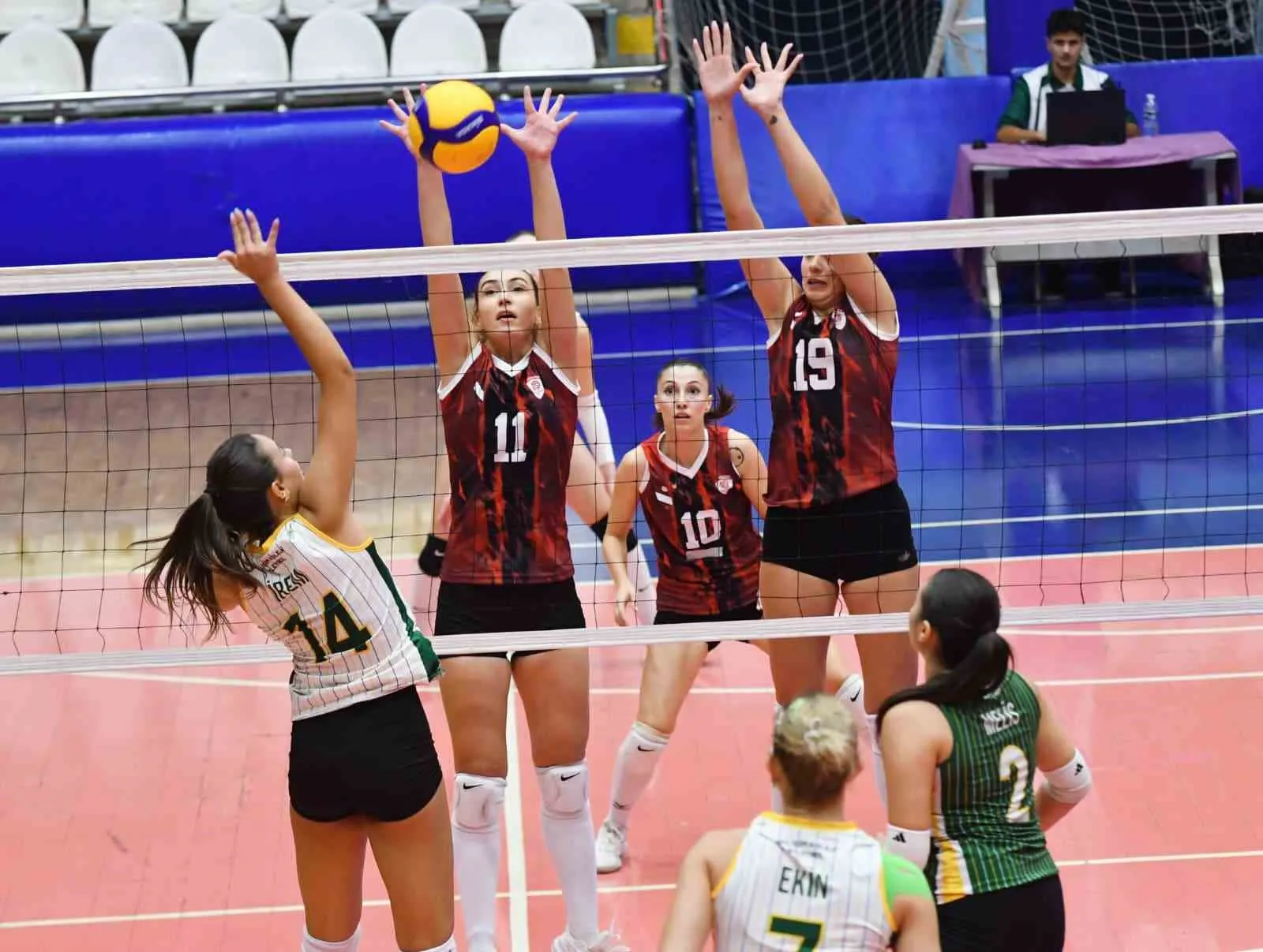 Yunusemre Belediyespor pes etmedi: Manisa temsilcisinden nefes kesen geri dönüş