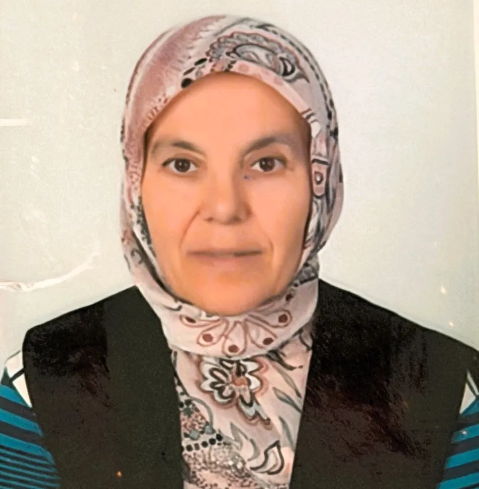 Önce toprağını bağışladı, sonra annesini o toprağa emanet etti: Örnek davranış duygulandırdı