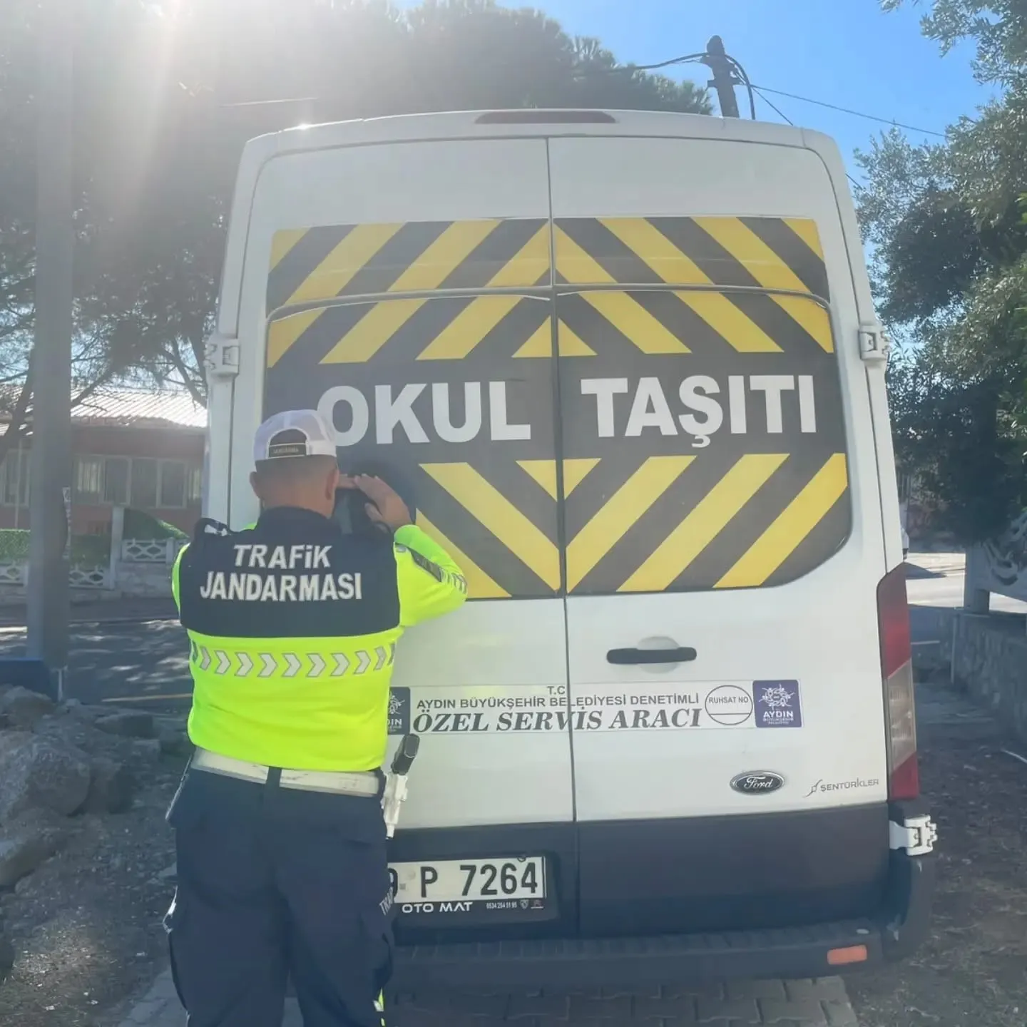Kuyucaklı gençlere trafik dersi: Jandarmadan kapsamlı güvenlik seferberliği