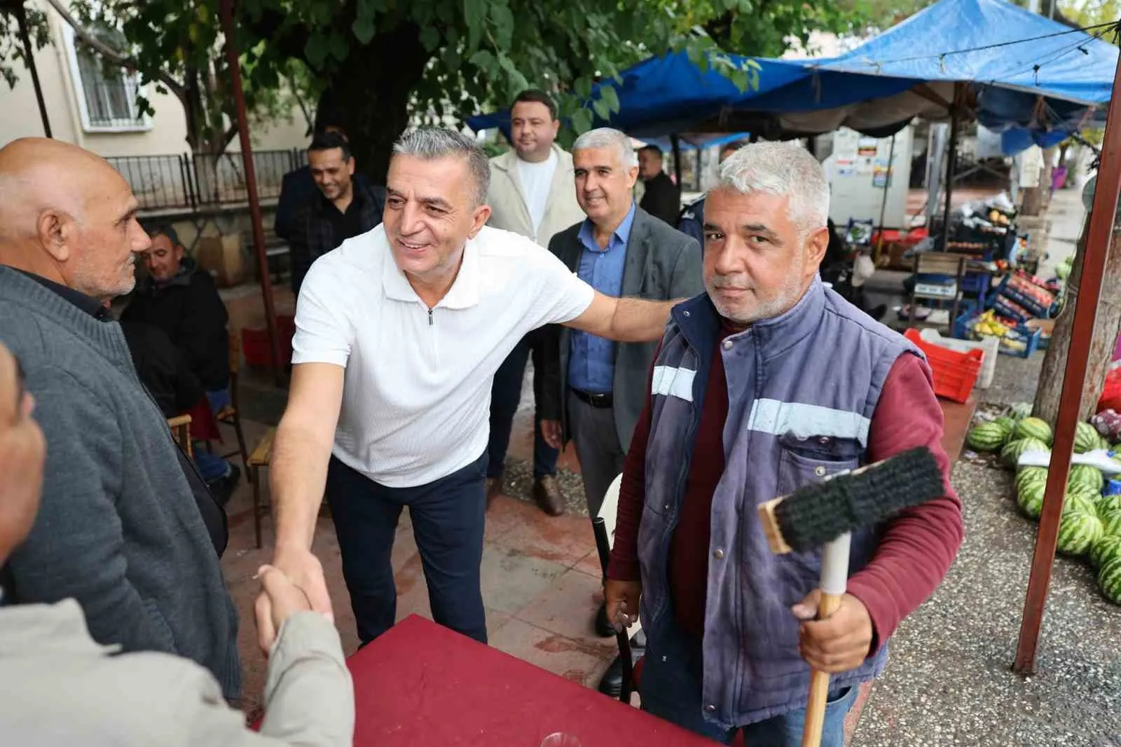 Şehzadeler’de saha mesaisi: Başkan Şimşek sorunları yerinde çözüyor