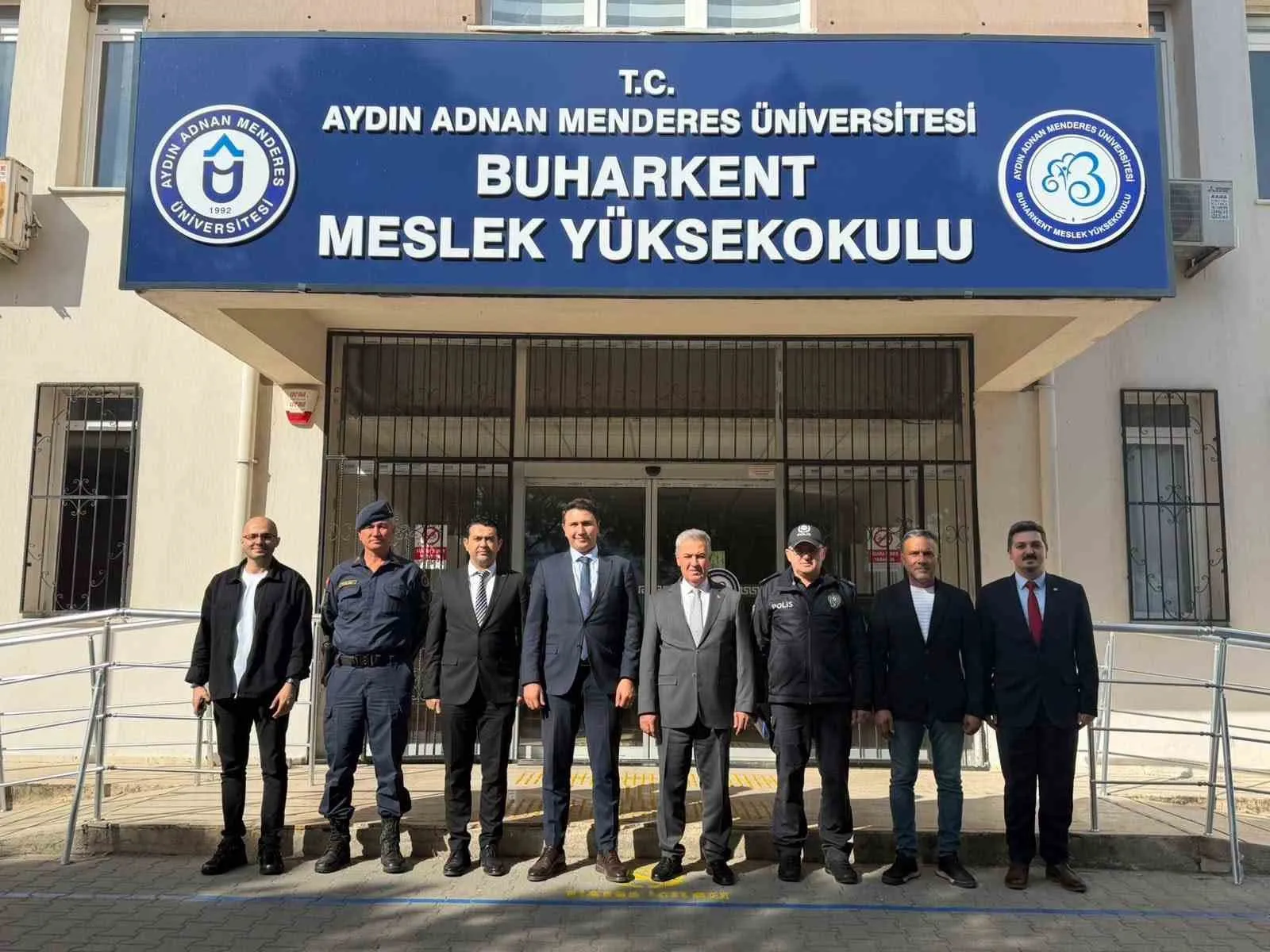 Geleceğin yöneticileri Buharkent’te buluştu: Gençlerden yerel yönetimlere yakın markaj