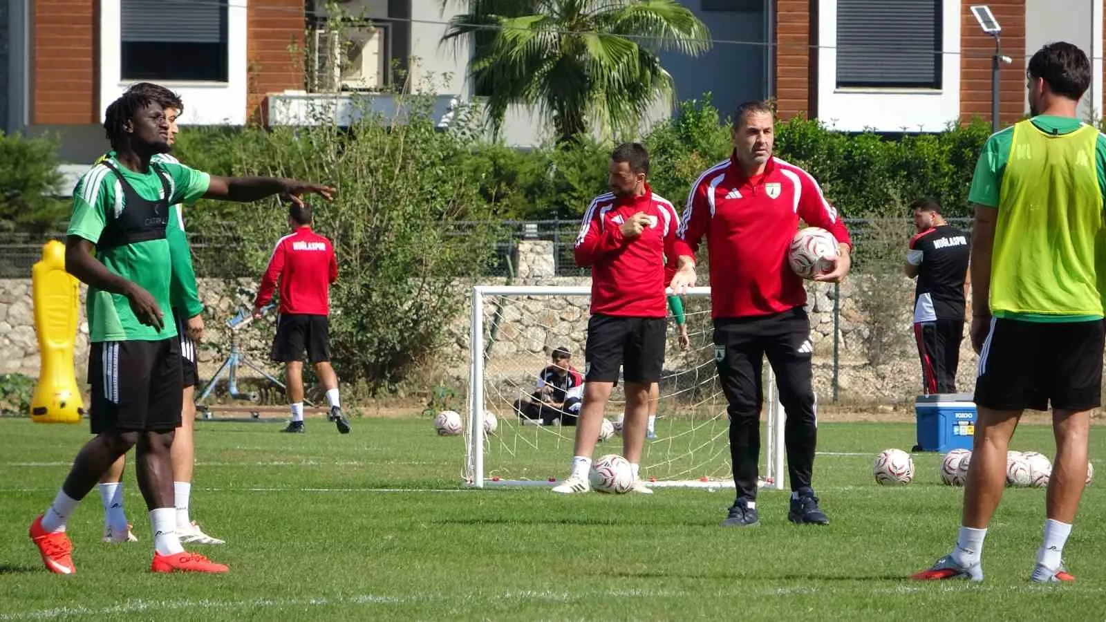 Muğlaspor’da zorlu maraton başlıyor: Koşukavak’tan kritik uyarı