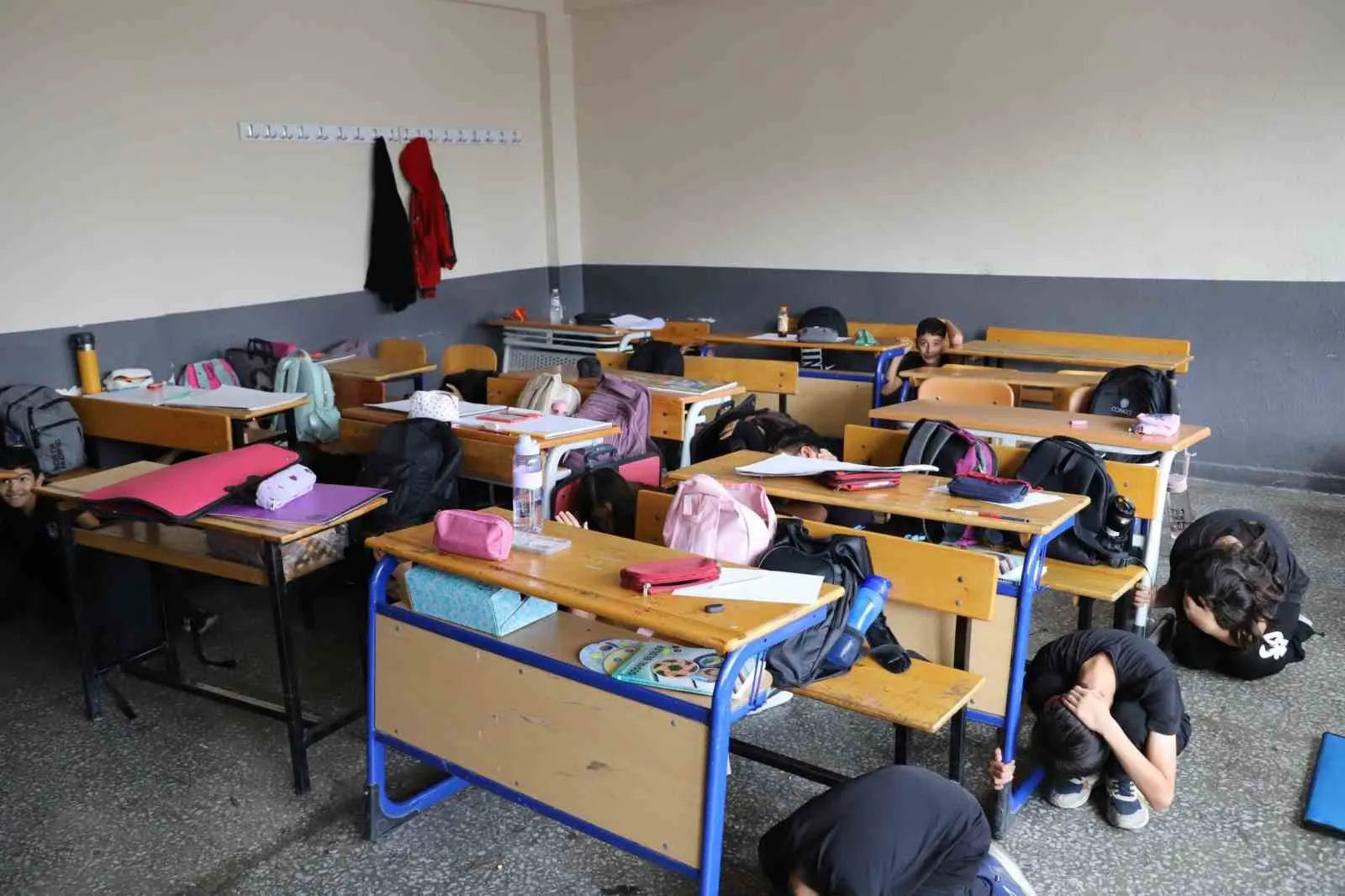 Nazilli'de minik öğrencilere afet eğitimi: Geleceğin dirençli nesilleri yetişiyor