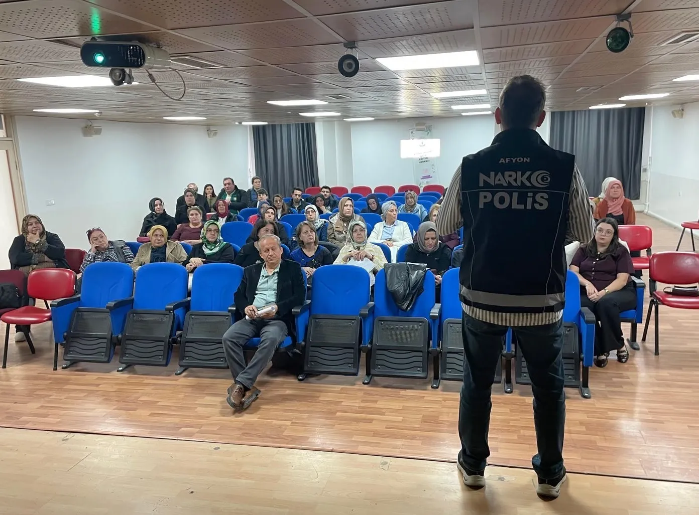 Geleceği korumak annelerin elinde: Afyonkarahisar’da narkotik seferberliği