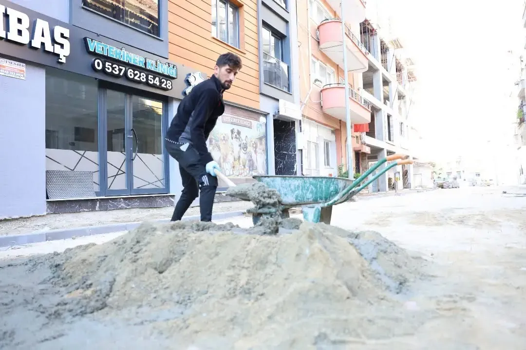 İncirliova’da ulaşım seferberliği: Başkan Kaya sahada incelemelerde bulundu