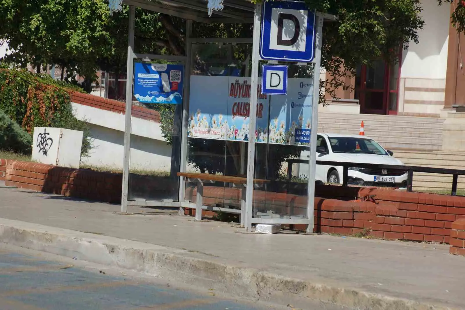 Aydın Adliyesi önünde hareketli dakikalar: Şüpheli paket paniği