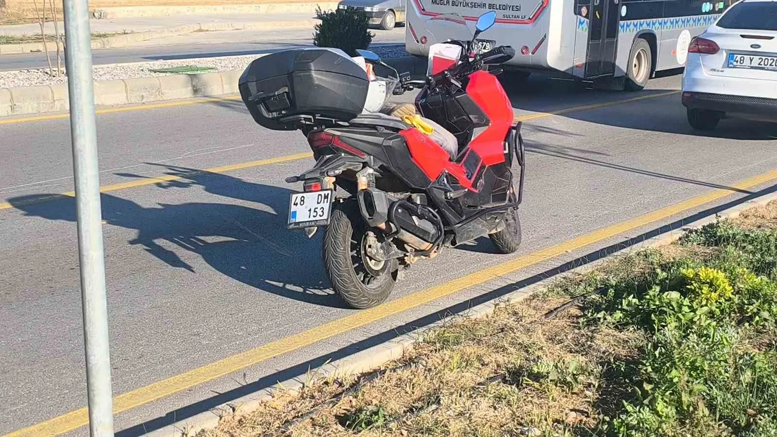 Menteşe'de trafik kazası: Motosiklet sürücüsü hastanelik oldu