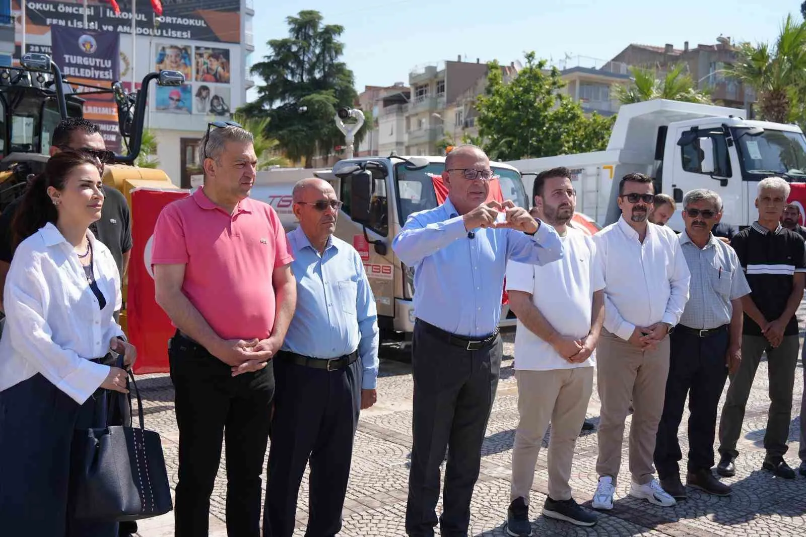 Turgutlu’da hizmet seferberliği: Belediye filosuna 7 yeni takviye