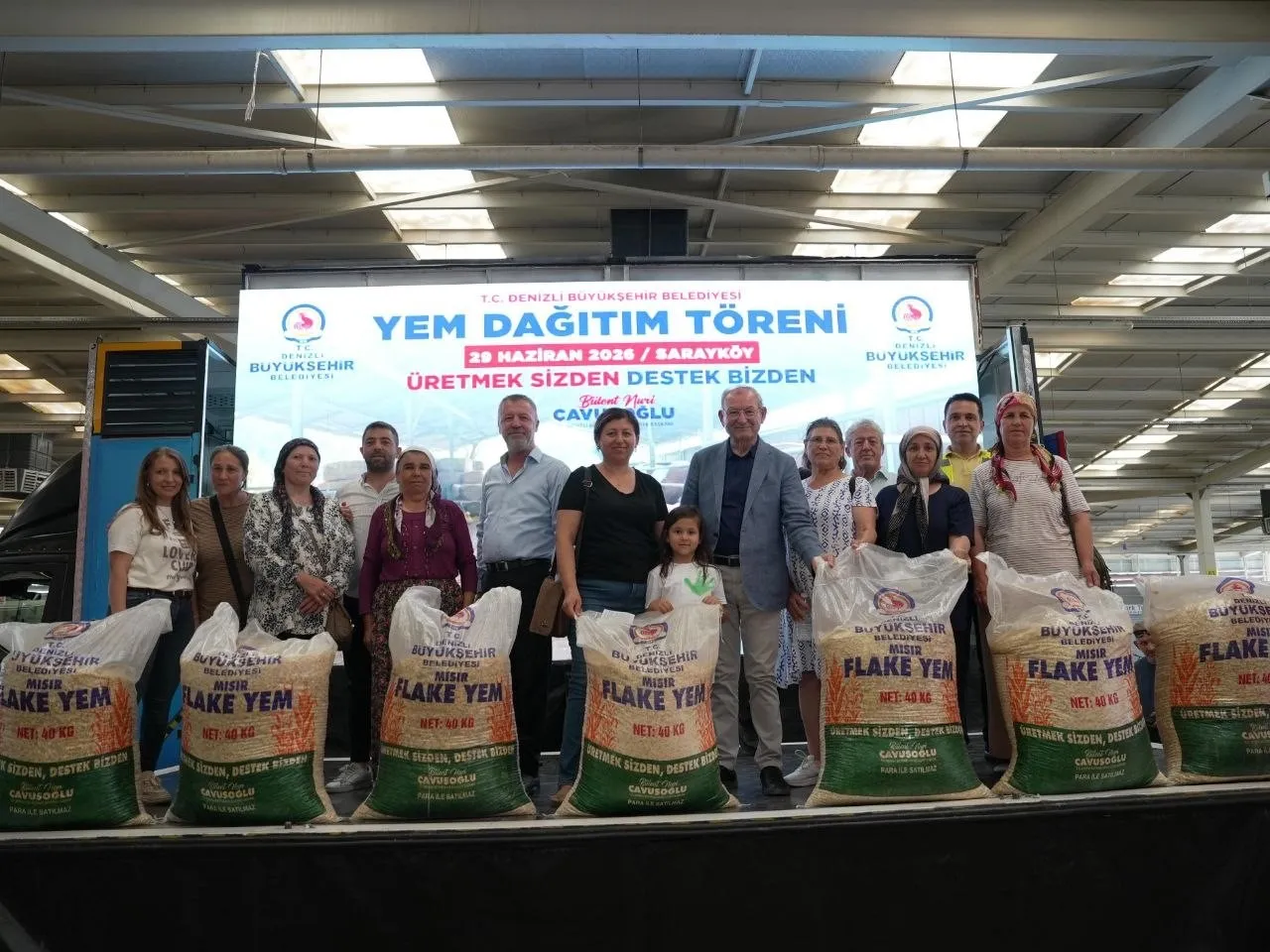 Denizli’de üreticinin yüzü gülüyor: Büyükşehir’den dev yem desteği atağı