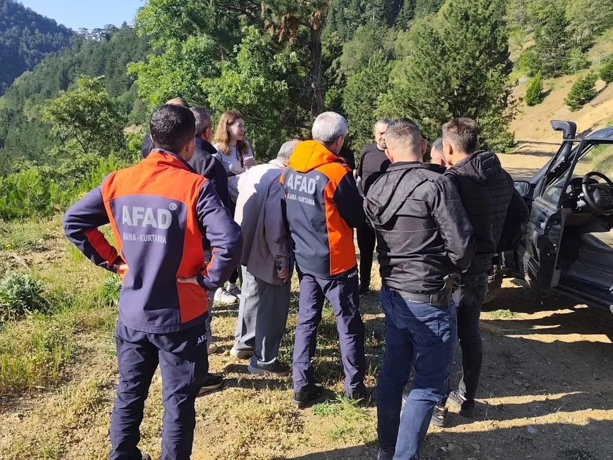 Simav Dağı’nda korku dolu gece: Kaybolan çift çamura saplanan araçlarında bulundu