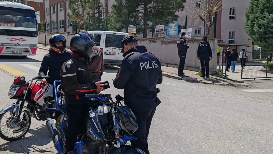 Uşak’ta eğitim yuvaları polis ablukasında: Binlerce denetim yapıldı