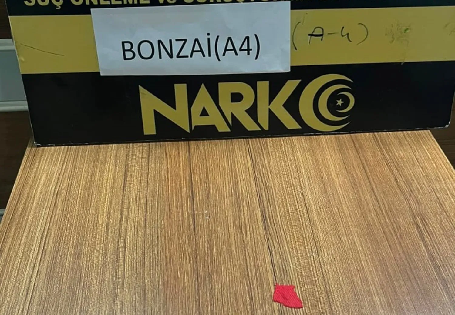 Kula’da zehir tacirlerine geçit yok: 6 kişi demir parmaklıklar ardında