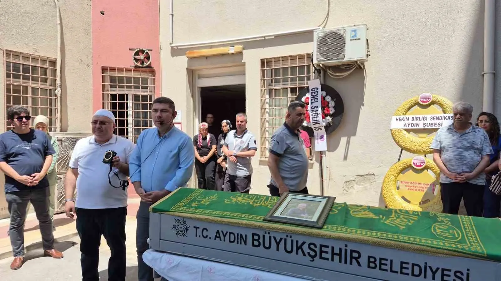 Söke’de hüzünlü veda: Şifa dağıtan eller artık aramızda değil