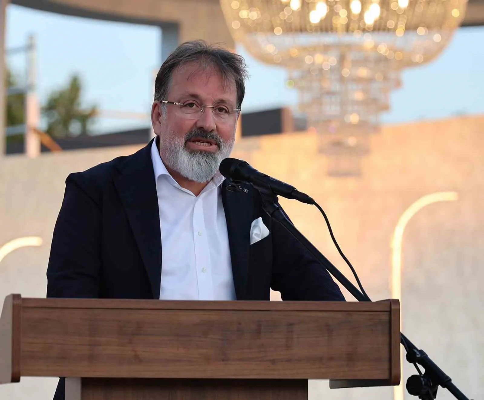 MTK Koleji’nde mezuniyet gururu: Geleceğin mimarları diplomalarını aldı