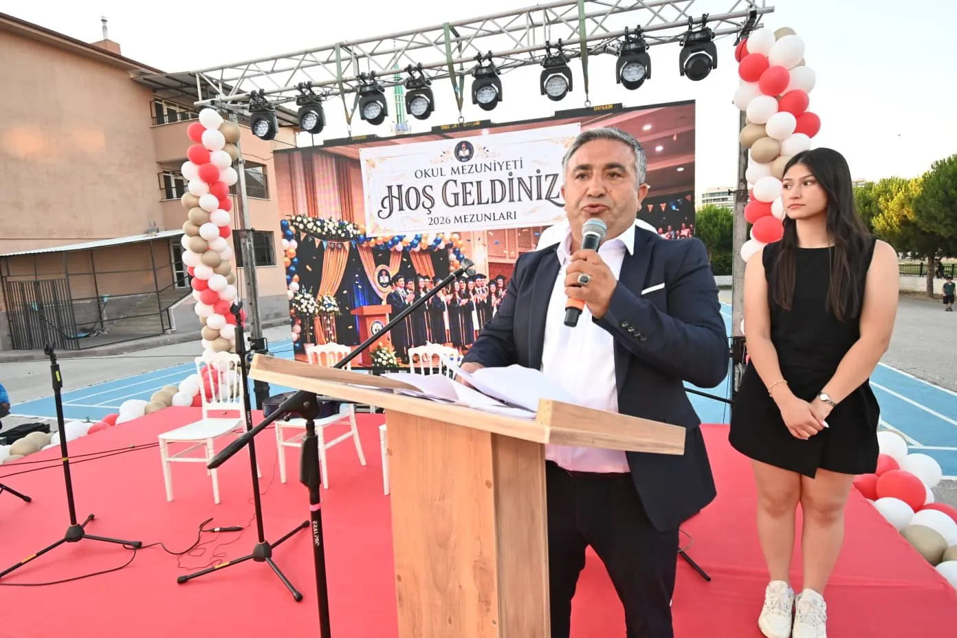 Manisa’da unutulmaz gece: Bir okulda üç hüzünlü veda birden
