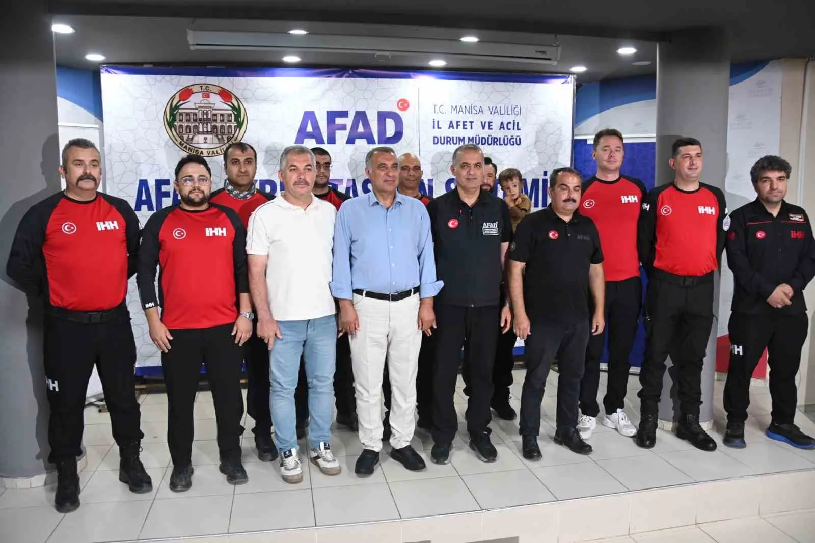 Manisa’da afetle mücadeleye profesyonel dokunuş: Sahada görev alacak ekipler sertifikalandırıldı