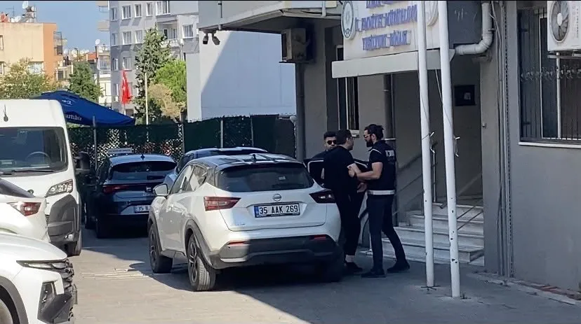 İzmir'deki rüşvet operasyonunda flaş gelişme: Balçova Belediye Başkanı Yiğit için karar çıktı