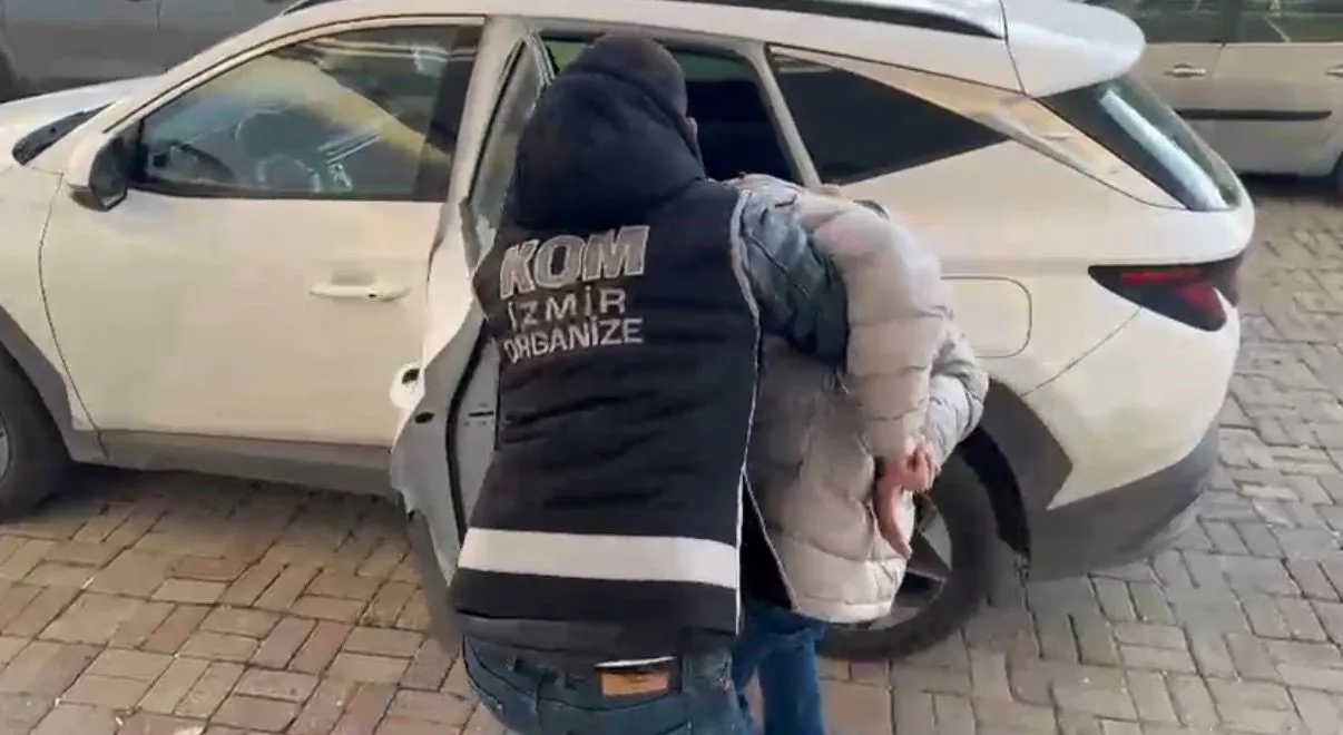 İzmir'de şafak operasyonu: Suç örgütlerine ağır darbe