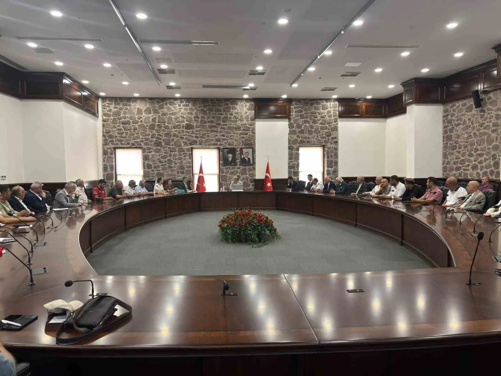 İzmir’de 15 Temmuz için dev iş birliği: 500’ü aşkın kurum tek yürek oldu