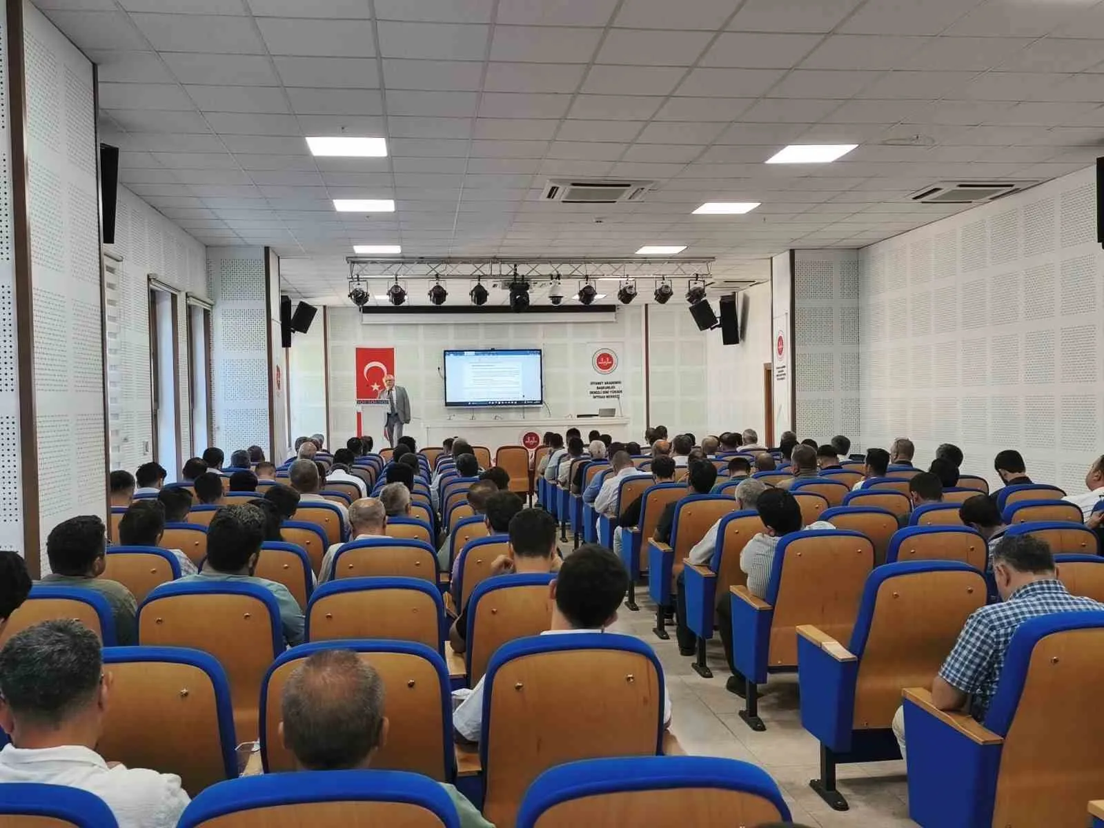 Diyanet personeli Denizli’de buluştu: Müştemilat yönetiminde dijital dönüşüm dönemi