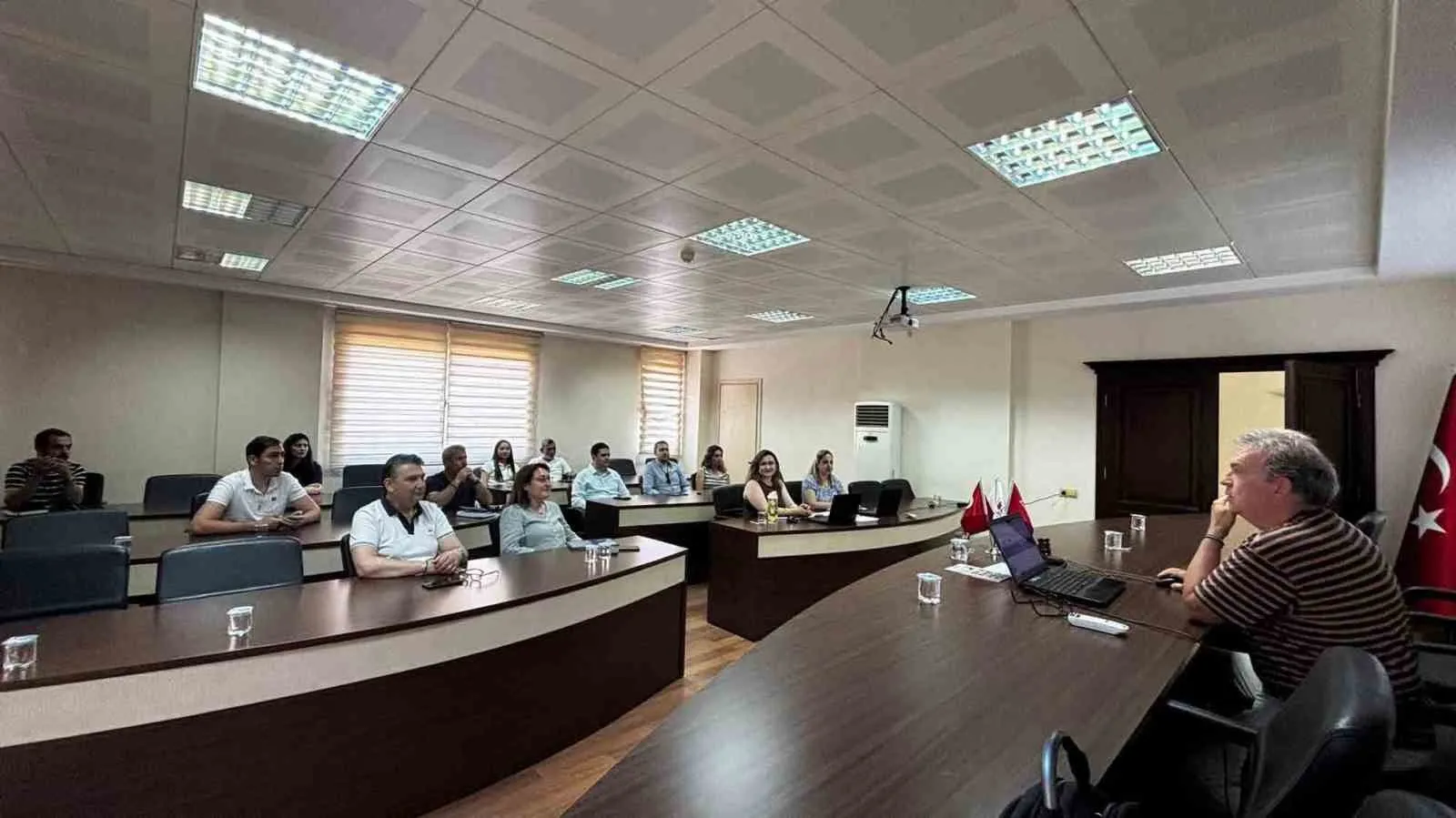 Milaslı ihracatçılar dijital çağa yapay zeka ile hazırlanıyor