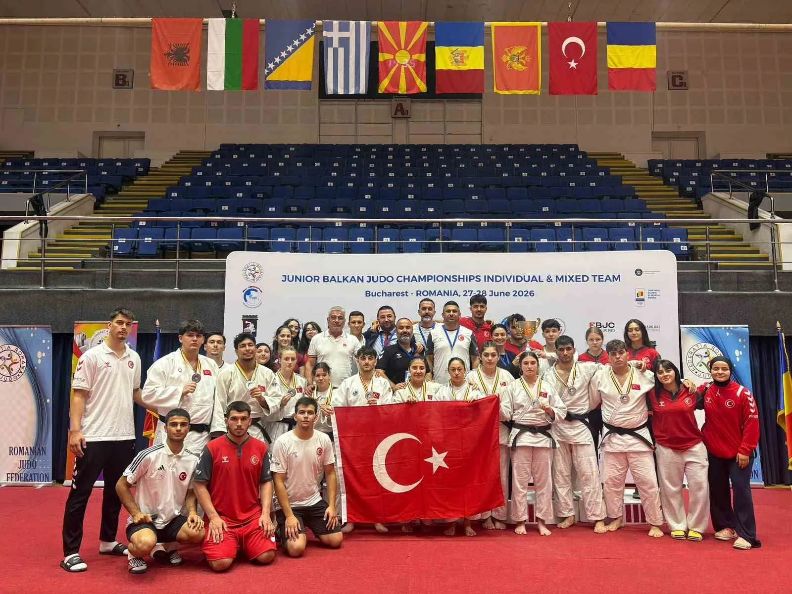 Manisalı judocuların Balkan zaferi: Tatamiden madalyalarla döndüler