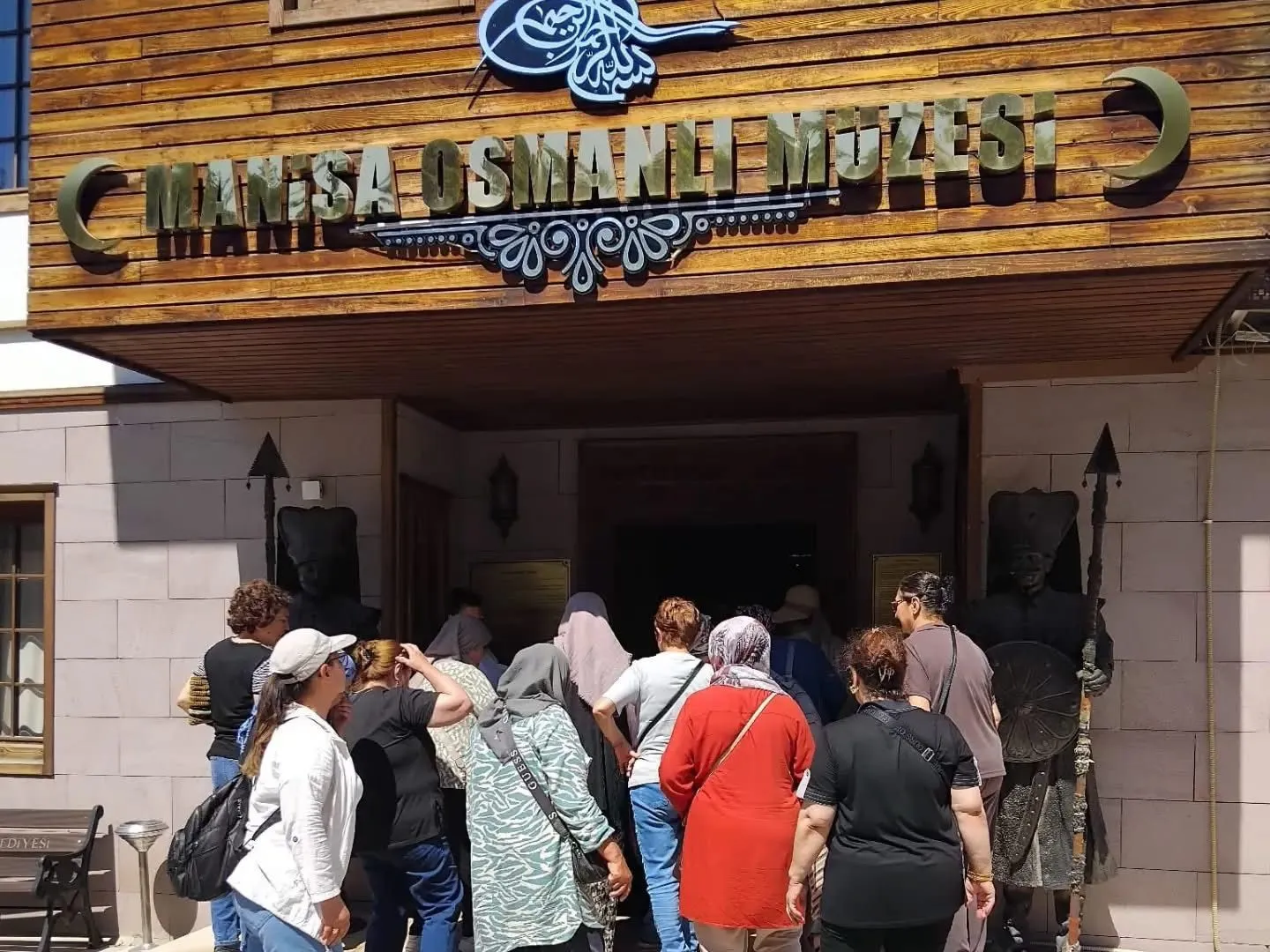 Sarıgöllü kadınlar Manisa’nın kadim mirasını keşfe çıktı