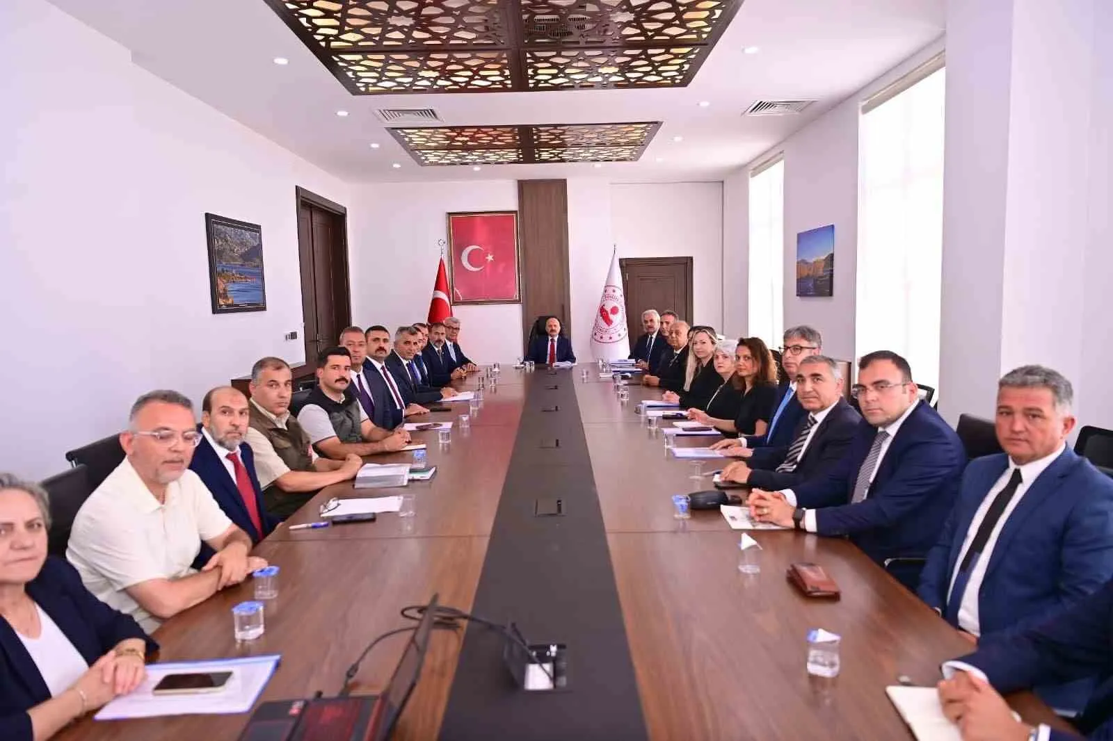 Vali Varol’un Söke mesaisi: Yatırımlar ve projeler masaya yatırıldı