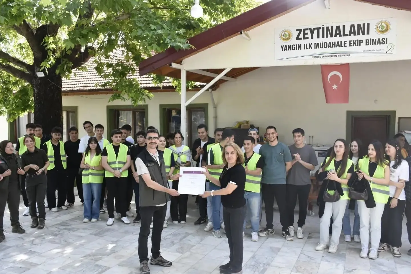 Köyceğizli ormancılık öğrencileri doğayı sınıfta değil sahada öğreniyor
