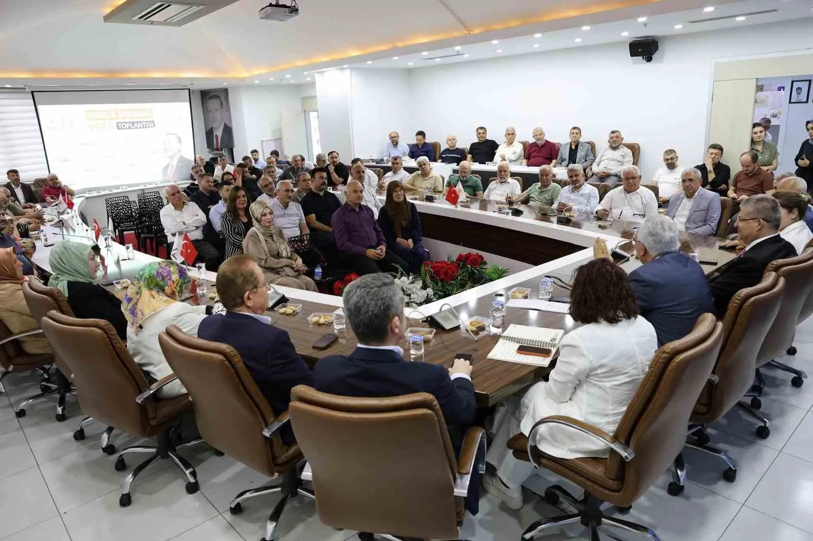 AK Parti Denizli’de ahde vefa rüzgarı: Geçmişin tecrübesi geleceğe taşınıyor